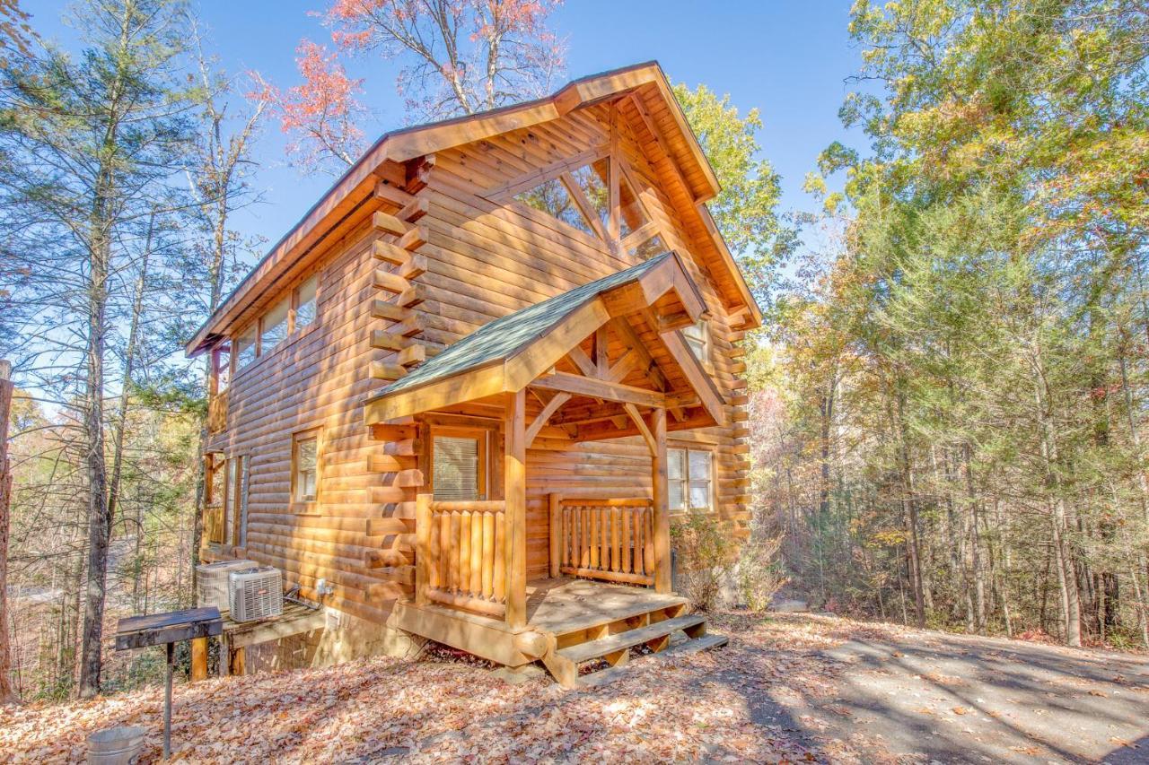 Secret Romance, 2 Bedrooms, Sleeps 8, Pool Table, Hot Tub, Arcade Gatlinburg Εξωτερικό φωτογραφία